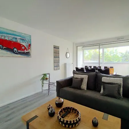 Chic And Comfortable Apart Near Paris Apartamento